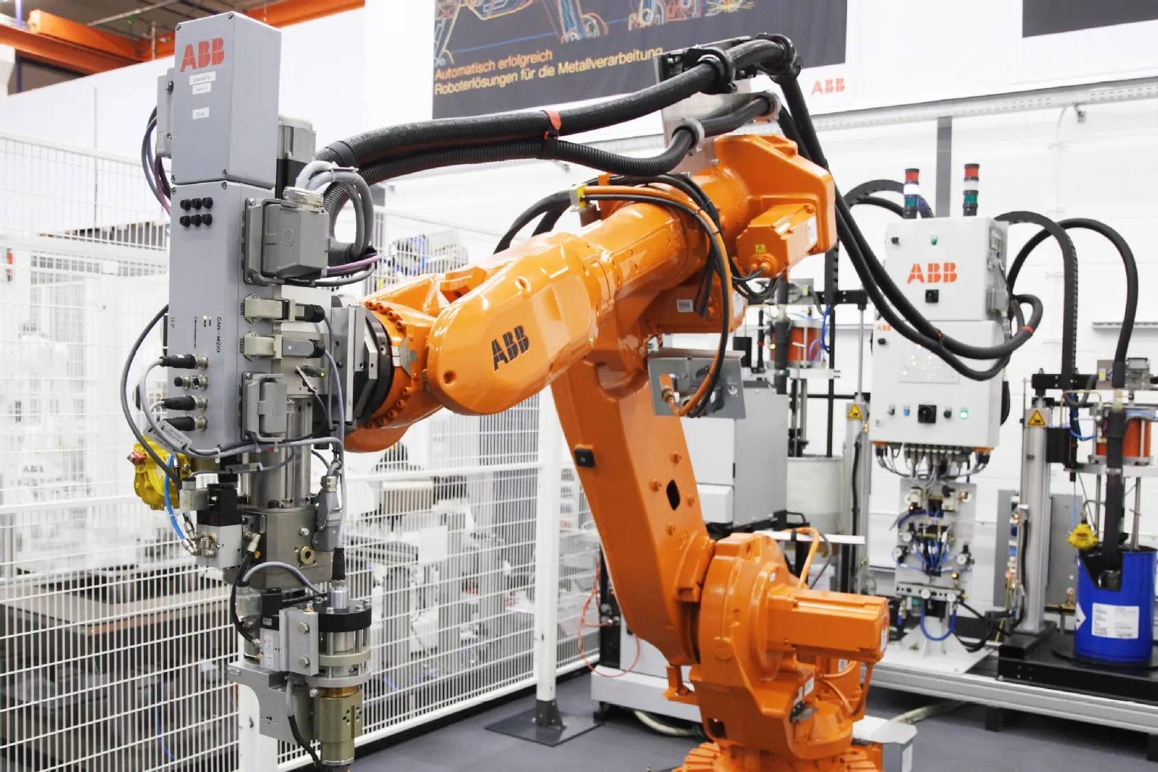 工业机器人在智能制造业中的应用