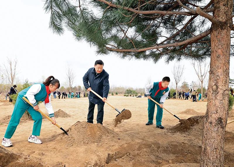 《求是》杂志发表习近平总书记重要文章《努力建设人与自然和谐共生的现代化》